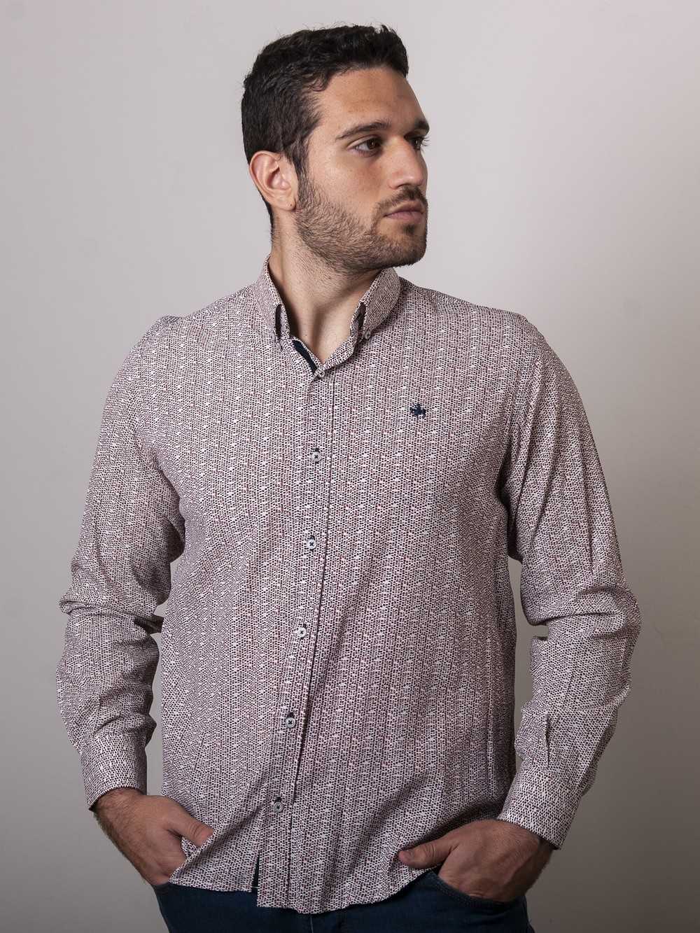 CAMISA SEMIENTALLADA ESTAMPADO COLORES