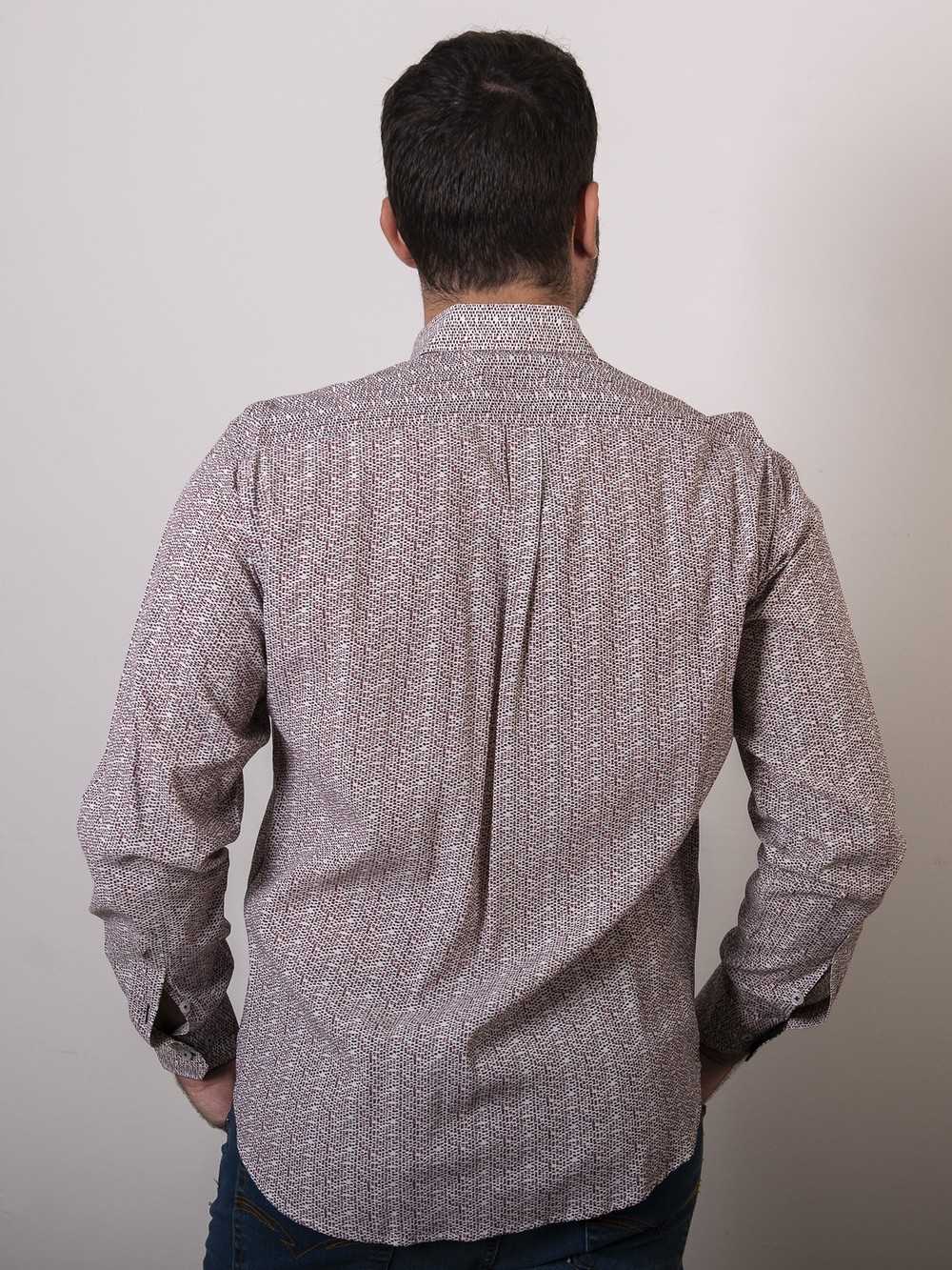 CAMISA SEMIENTALLADA ESTAMPADO COLORES