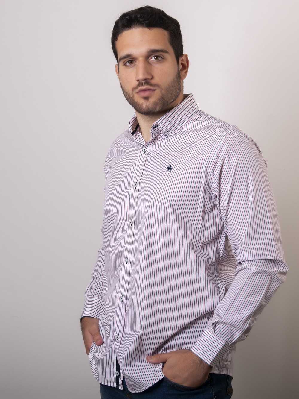 CAMISA SEMIENTALLADA RAYAS ROJAS Y MARINO