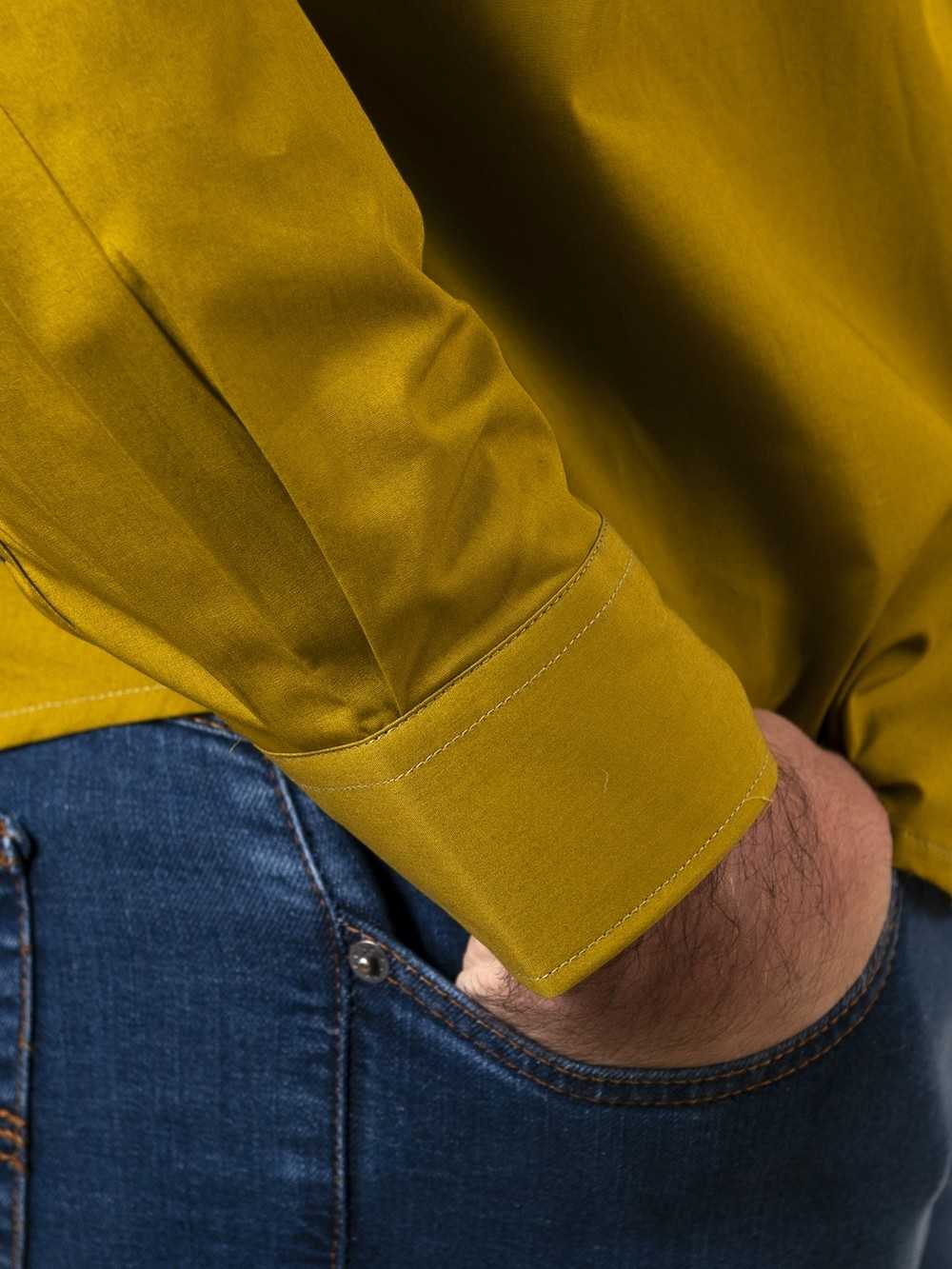 CAMISA SEMIENTALLADA VERDE LIMA