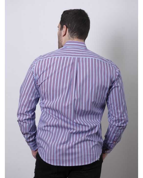 CAMISA SEMIENTALLADA CELESTE RAYA ROJA Y AZUL