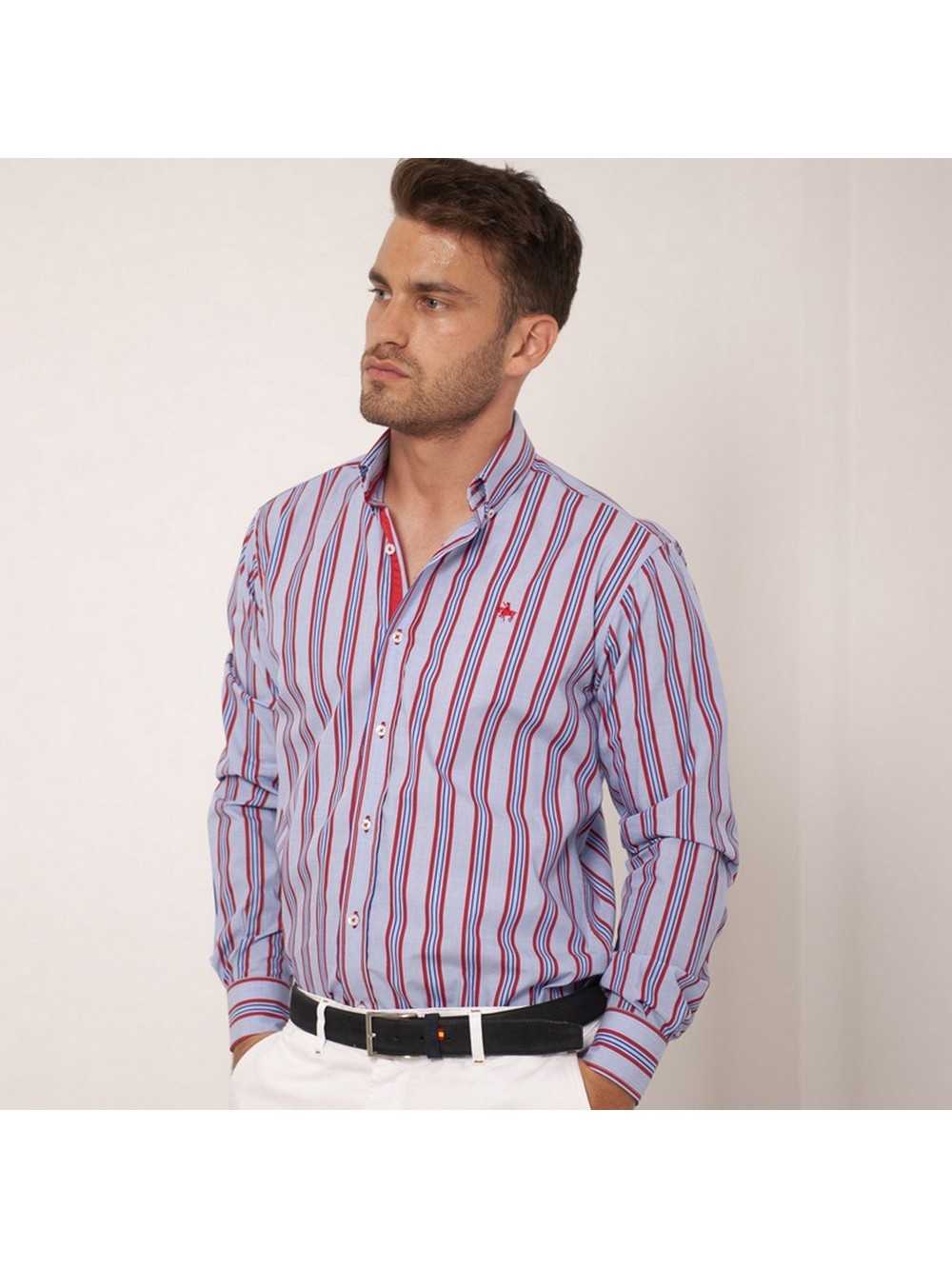 CAMISA SEMIENTALLADA CELESTE RAYAS ROJAS Y AZULES