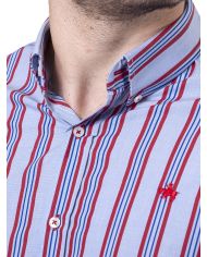 CAMISA SEMIENTALLADA CELESTE RAYAS ROJAS Y AZULES