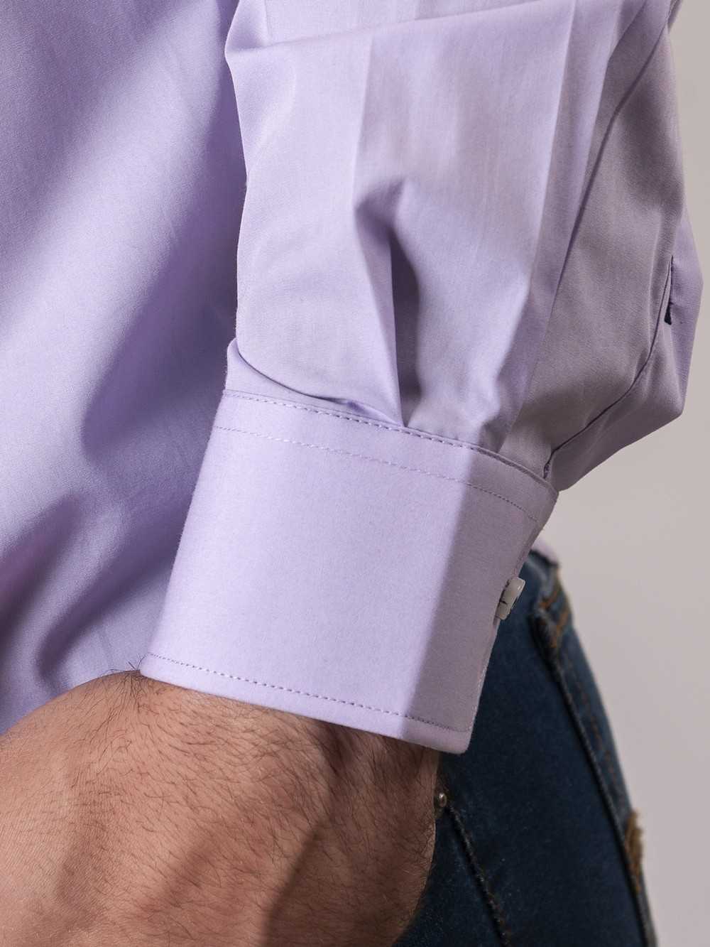 CAMISA SEMIENTALLADA MALVA